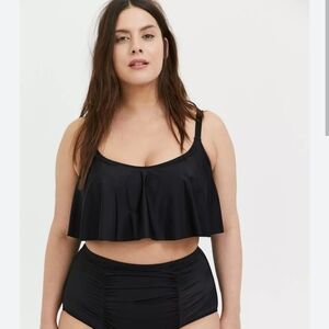 Torrid Black Flounce Bikini Top Size 2 (18/20) EUC